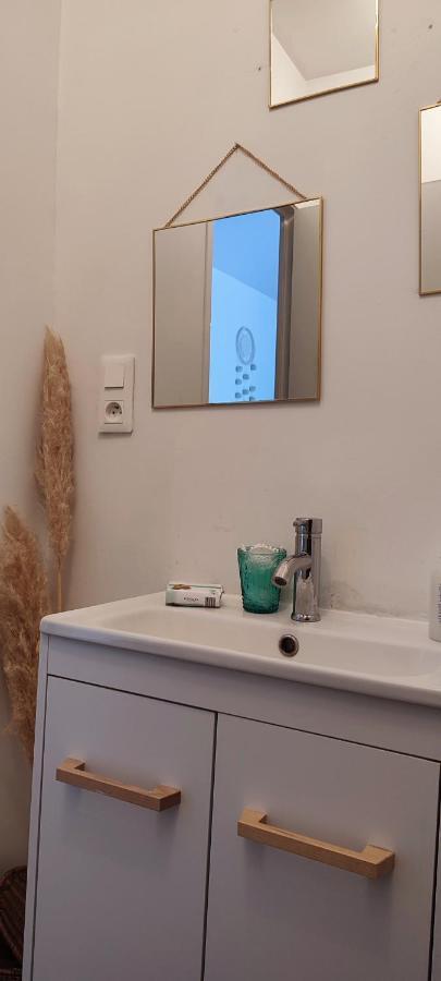 L'Appartement 7 - Centre Ville-Parking-Tv-Wifi 타르브 외부 사진