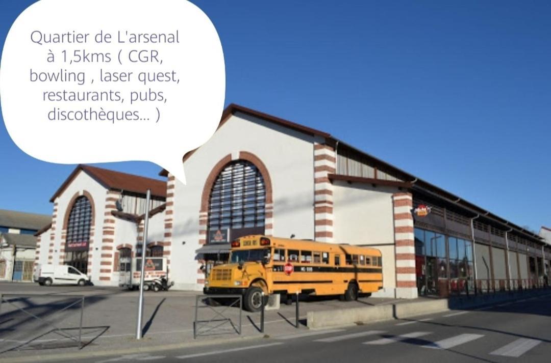 L'Appartement 7 - Centre Ville-Parking-Tv-Wifi 타르브 외부 사진